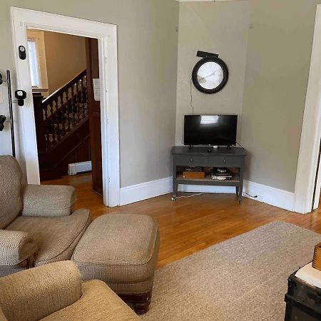 Cozy 3 & 4 Bed Home 2 Blocks To Hospitals & Lambeau Green Bay Esterno foto