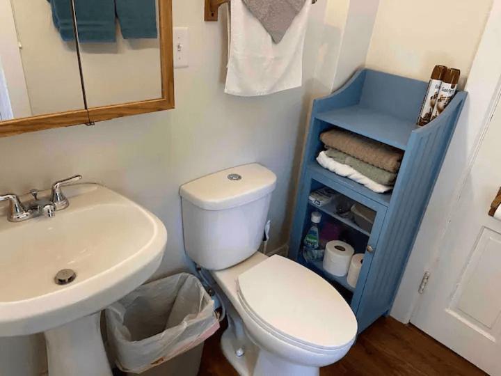 Cozy 3 & 4 Bed Home 2 Blocks To Hospitals & Lambeau Green Bay Esterno foto