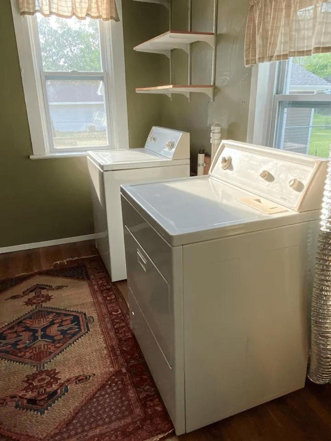 Cozy 3 & 4 Bed Home 2 Blocks To Hospitals & Lambeau Green Bay Esterno foto